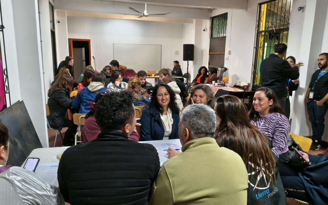 Achupallas y Santa Julia participaron activamente en taller ciudadano del Plan Regulador